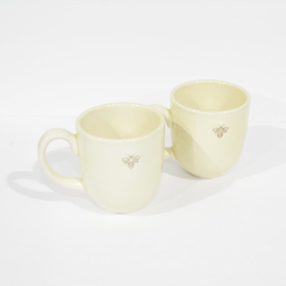 TWO VINTAGE POTTERY BARN BEE COFFE MUG - Picture 5 of 5